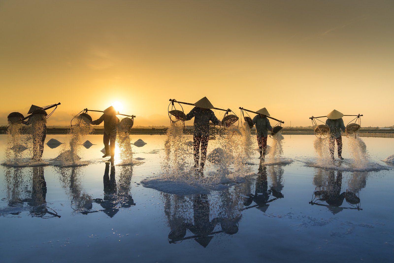 salt-harvesting-3060093_1920