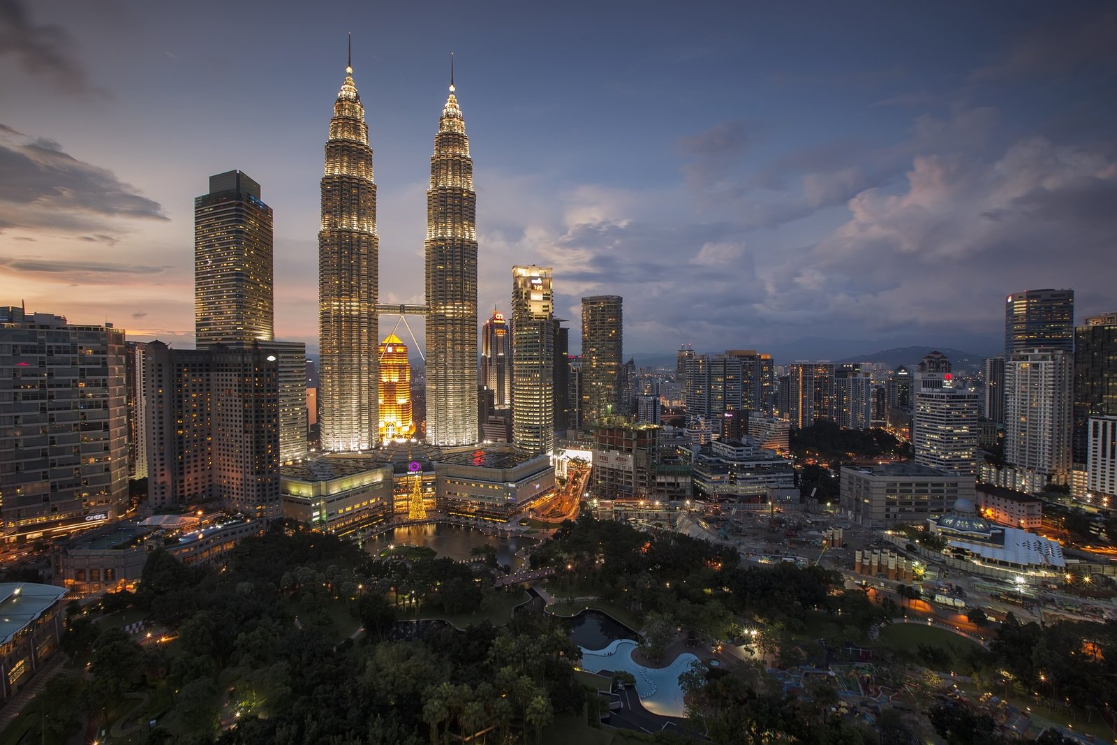 kuala-lumpur-1283140_1920